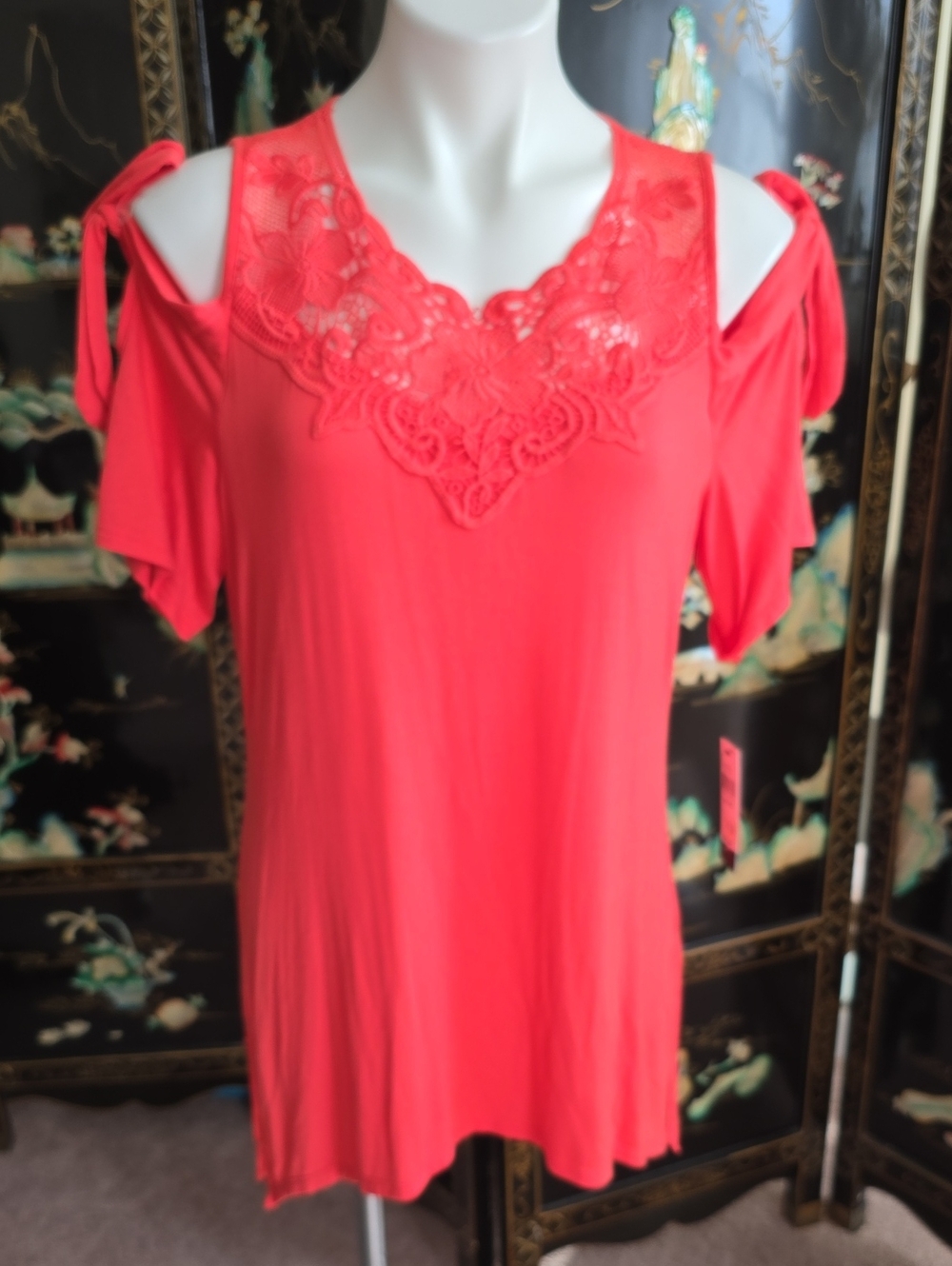 Women’s Coral Cold-Shoulder Lace Neck Top